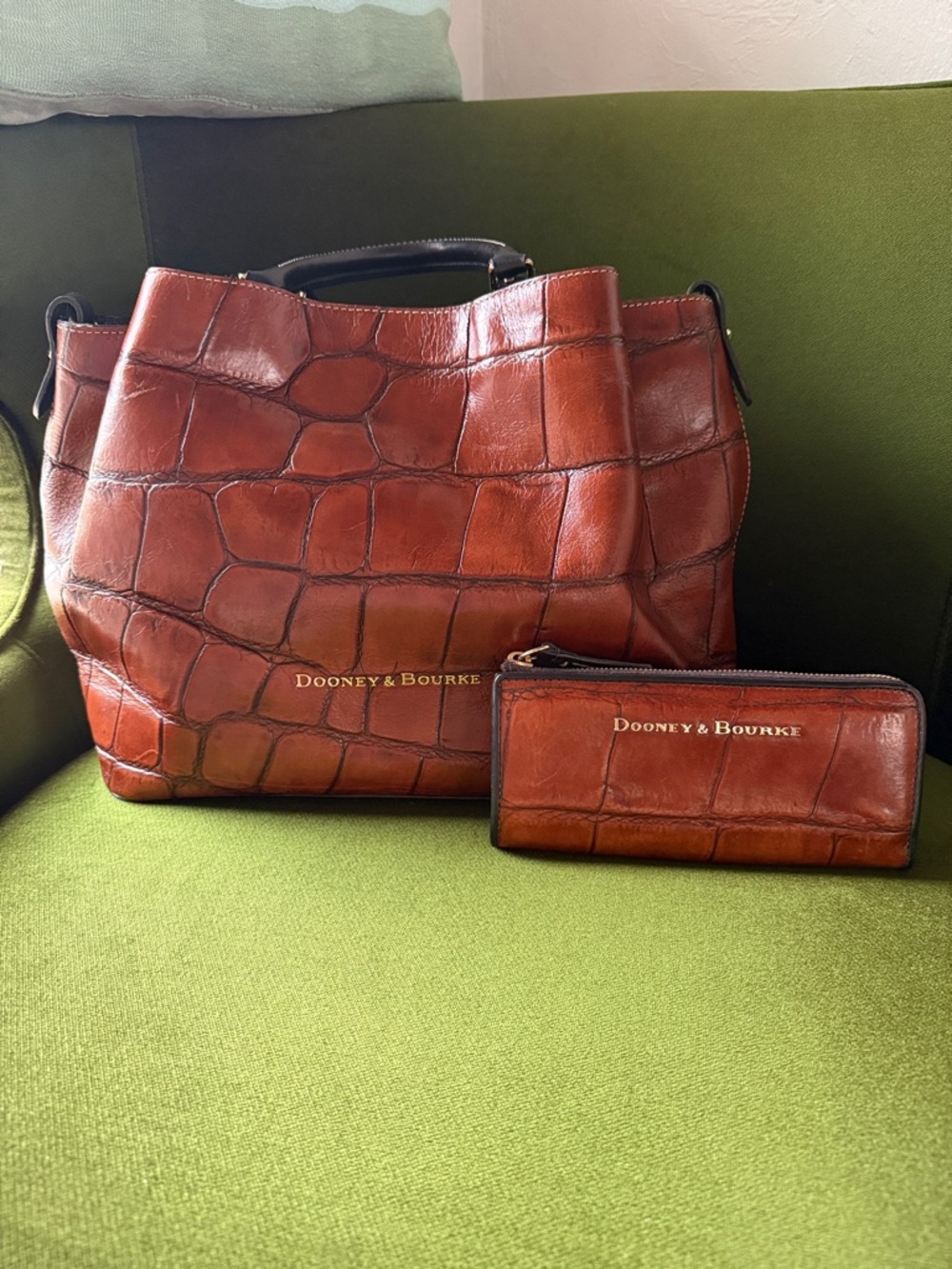 Dooney & Bourke Denison Large Barlow Croc-Embossed Bag - Picture 10 of 10